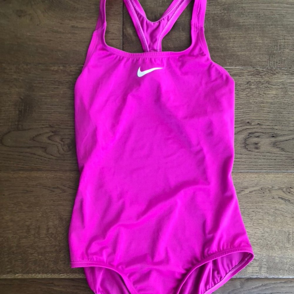 Nike Girls One Piece Swimsuit